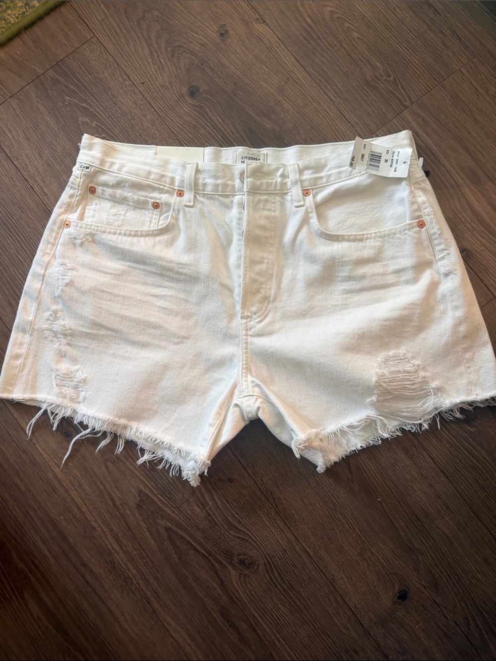 NWT Mid-Rise Citzens of Humanity White Distressed Denim Shorts